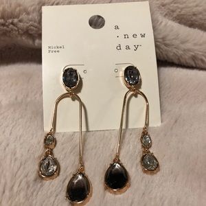Women’s Dangle Earrings